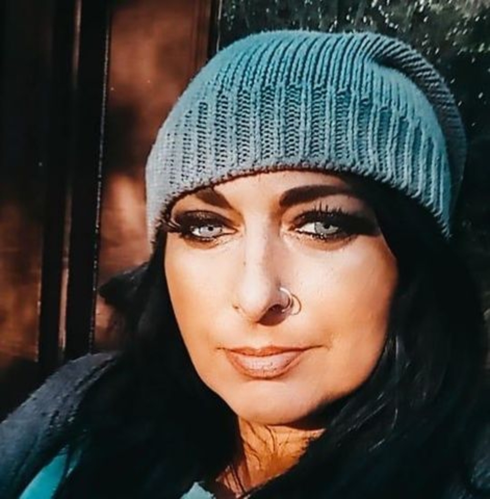 Meet your Posher, Sheena